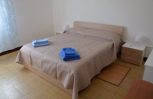 Fossolo Bed & Breakfast | Bologna Dream Bed and Breakfast - Short Lets Apartments - Room 2