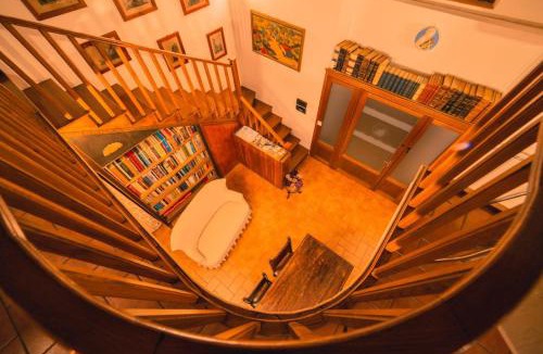 Orvieto House | Book and Bed