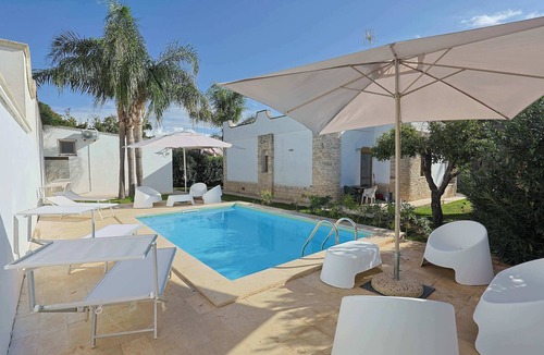 Avetrana Apartment | Boomerang Apartments 6 – Design Experience Suite con Piscina nel Cuore di Avetrana – a 5 minuti dalle splendide Spiagge del Salento