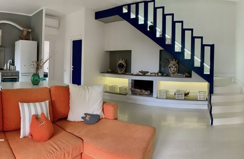 Marina di San Nicola Villa | Bougainvilla: Villino con Giardino e Piscina