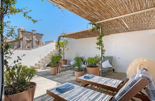 Centro Storico House | Boutique Palazzo 'Nardo' with Rooftop Gardens, full AC