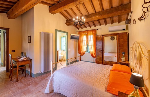 Chiusi House | Breeder's Room - Triple room breakfast included