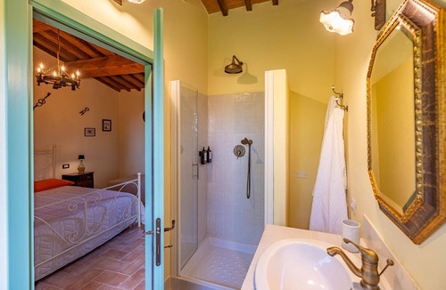Chiusi House | Breeder's Room - Triple room breakfast included
