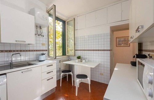 Testaccio Apartment | Bright apartment in Via Ginori, in the heart of the Testaccio district