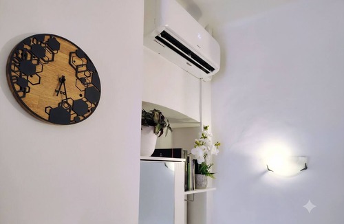 Sulmona Apartment | Bright apartment near downtown: Free parking & breakfast included!