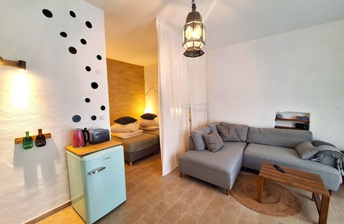 Monheim Apartment | Bright studio apartment