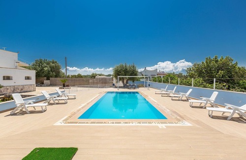 Fumarola Villa | Brilliant Ostuni Villa | 4 Bedrooms | Villa Galatosa