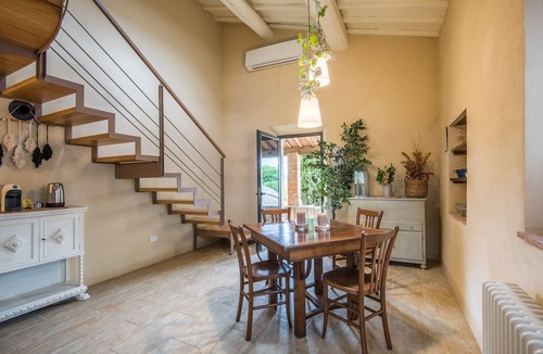 Simignano Apartment | 'Brotes Appartamento Ciliegio' Apartment with Shared Pool, Wi-Fi and Air Conditioning