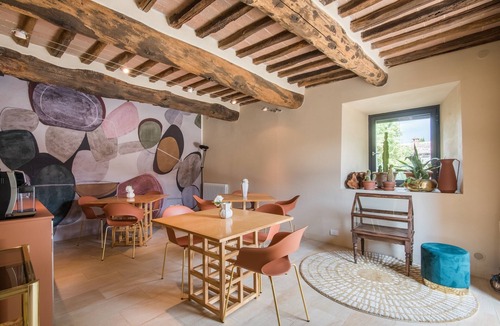 Simignano Apartment | 'Brotes Appartamento Ciliegio' Apartment with Shared Pool, Wi-Fi and Air Conditioning