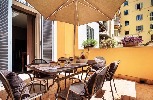 Rione IV Campo Marzio Apartment | Brunetti Apartment - Three Bedroom Apartment, Sleeps 7