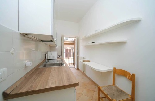 Rione II Trevi Apartment | BuddyRent - Elisa's Trevi - 6 guests