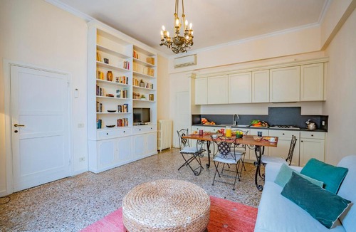 San Marco Apartment | Ca' Grassi 2 Apartment in San Marco with Balcony