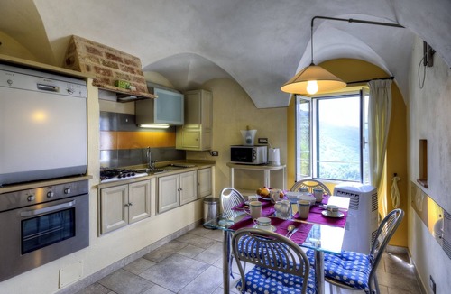 Civezza House | Ca' Pisani in Civezza with private pool for 16 persons