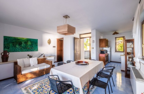Santa Caterina Apartment | Cala D'Aspide - Apt 1: Sea View, Wi-Fi & Air Conditioning