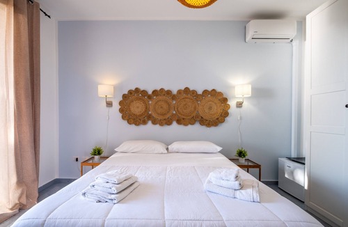 Santa Caterina Bed & Breakfast | Cala D'Aspide B&B – Garden View Room, Wi-Fi, Air Conditioning