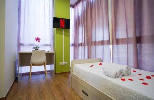 Sesto Calende Apartment | Camelia - Radice Comfort Apartments - Leonardo, MXP & Laghi