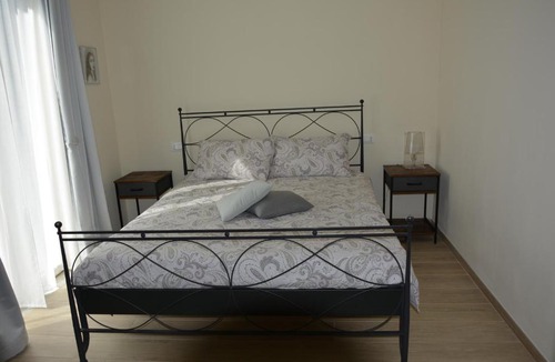 Ortonovo House | Camere LaVigna
