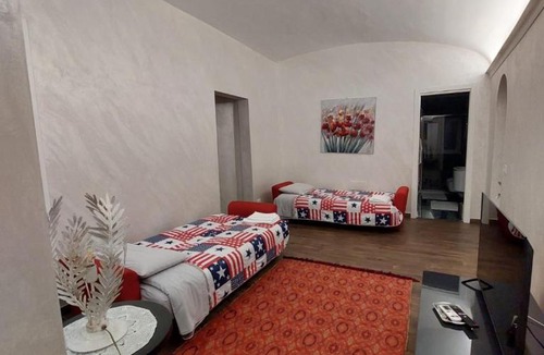 Rione VII Regola Apartment | Campo de’ Fiori on vacation with class