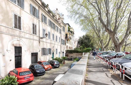 Rione VII Regola Apartment | Campo dei Fiori Detached Apartment Eligio