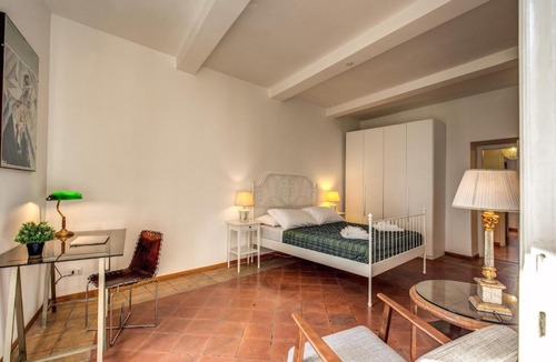Rione VII Regola Apartment | Campo di Fiori 2 bedroom Via Giulia