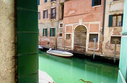 Cannaregio Apartment | CANAL DREAM cozy apartment with lovely canal view