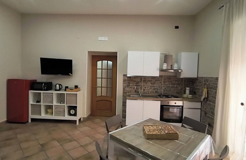 Naples City Centre Apartment | CARAFA RESIDENCE APARTMENT IN CITY CENTER A FEW MINUTES FROM STATION AND METRO