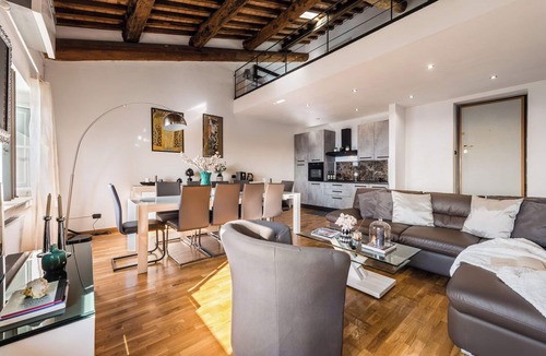 Matraia Apartment | Caravaggio Luxury apartment in historic Villa near Lucca