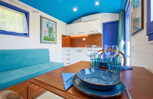 Suvereto House | Caravan 'Gitano Pavone Blu' with Private Terrace, Shared Garden and Air Conditioning