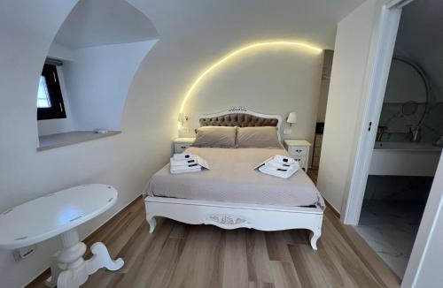 Old Town House | Carola Luxury Room