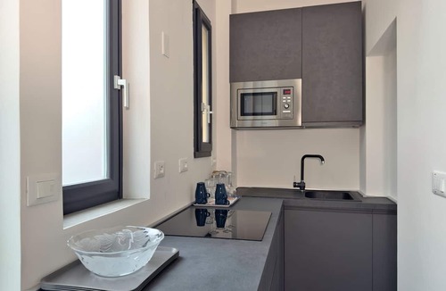 Bolognina Apartment | Carracci Loft, central station