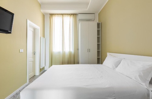 Bolognina Apartment | Carracci Luxury Apartment