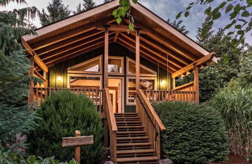 Carson Bed & Breakfast | Carson Ridge Luxury Cabins