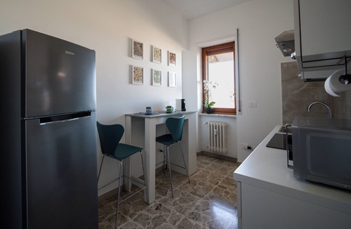 Campobasso Apartment | CASA ALTIMORA - elegant city view apartment - SmartCheck-In & Wifi Fibra