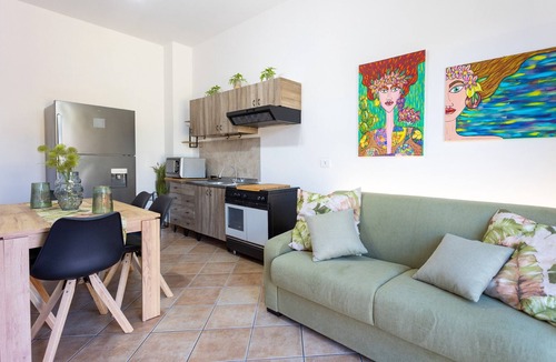 Marsala Apartment | Casa Altoliva Apartment with Shared Garden and Wi-Fi
