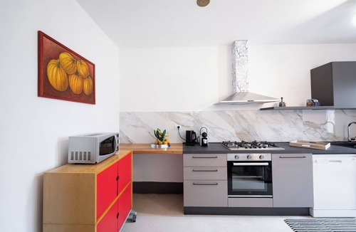 San Gimignano City Centre Apartment | Casa Bardi Luxury Apartments with parking in San Gimignano Italy