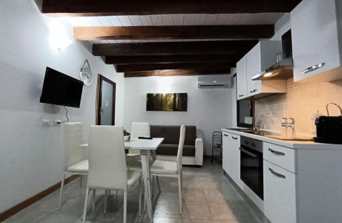Apricale Apartment | Casa Chiara
