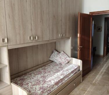 Lizzano House | Casa con veranda a 10 min dal mare