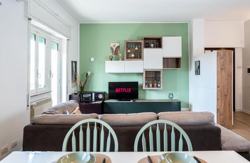 Quartiere XXIII Alessandrino Apartment | Casa dei Girasoli - 15 min Mirti - Colosseo