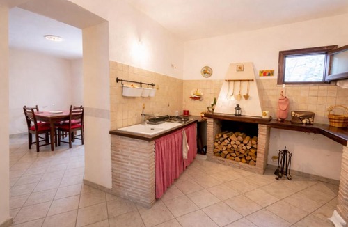 Canepina Apartment | Casa del Borgo, between Mountains and Lake, Near Rome