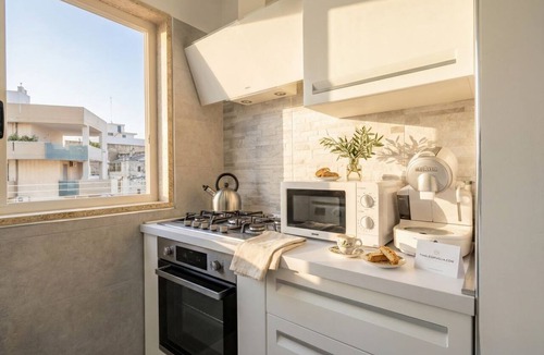 Municipio 1 Apartment | Casa di Carly - large cozy retreat in center