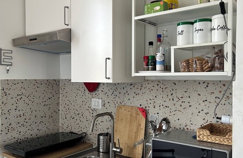 Tuscolano Apartment | Casa Frida. Studio flat with big terrace.