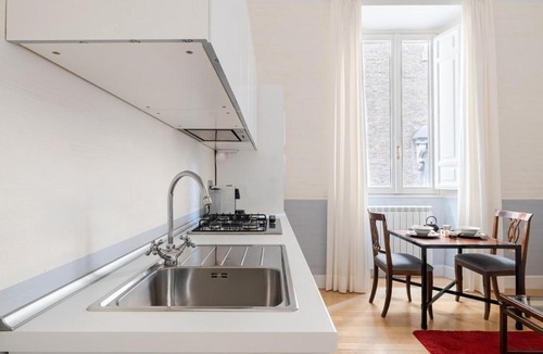 Rione VII Regola Apartment | Casa Giulia, a Burghesius home