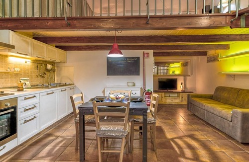 Civitavecchia Apartment | Casa Il Maestro by Rentbeat