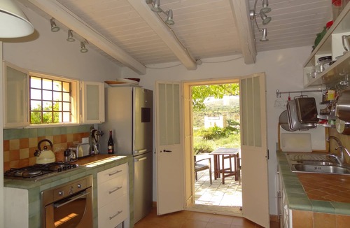 Avola Villa | Casa Isabella - a cook's and garden lovers paradise - perfect for winter rental