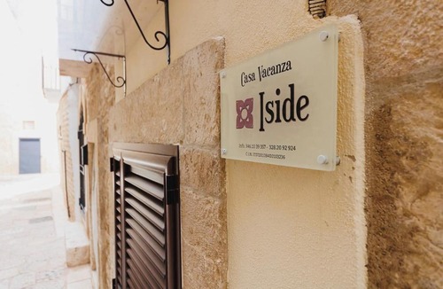 Bitetto Apartment | Casa Iside - Historic 14th-century Residence in the Hamlet