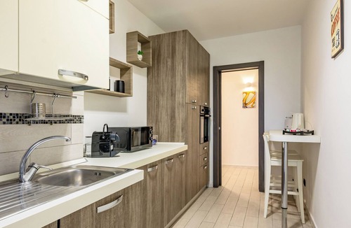 Naples Apartment | Casa Kenzo with parking by NapoliApartments