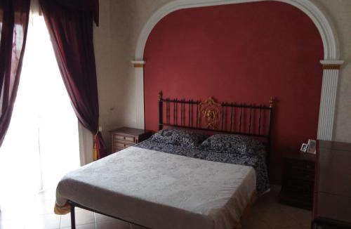 Aprilia Bed & Breakfast | Casa Laila