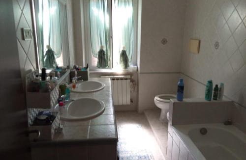 Aprilia Bed & Breakfast | Casa Laila