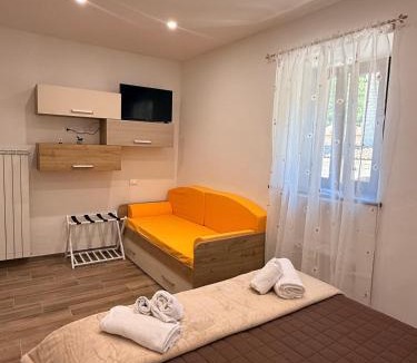 Roccaporena House | Casa Ma&Emy