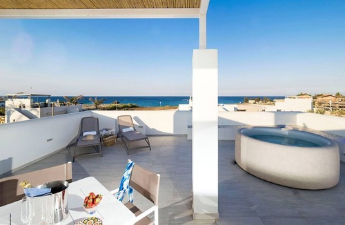 Reitani Villa | Casa Maggiorana - Two Bedroom Villa, Sleeps 4
